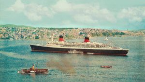 SS France in Bosphorus, Istanbul