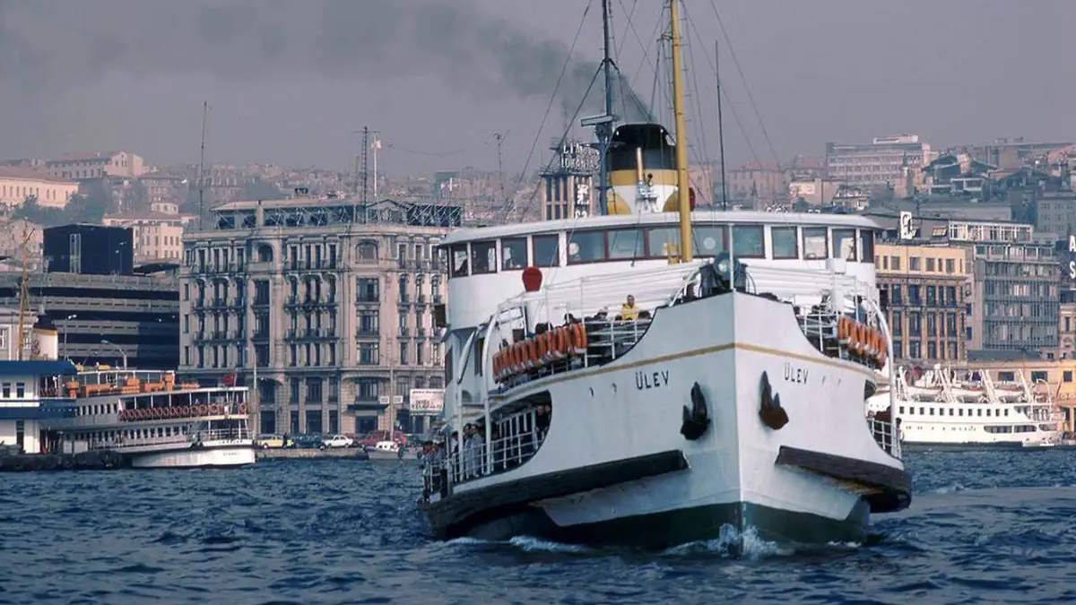 Ülev Passenger Ferry [Vapur] Departing from Karaköy Pier - A Nostalgic ...